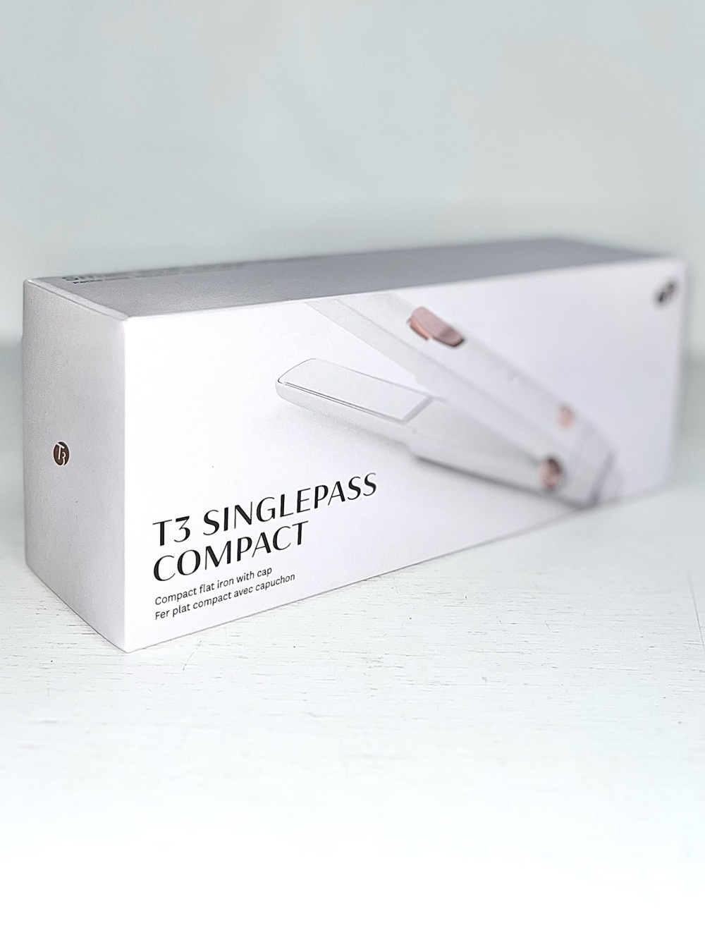 T3 SinglePass Compact White Flat Iron with Rose Gold Details